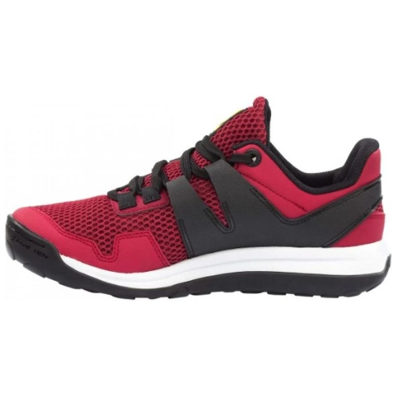 Five Ten Womens Access Mesh Approach Shoes Burgundy Sportpursuit.c
