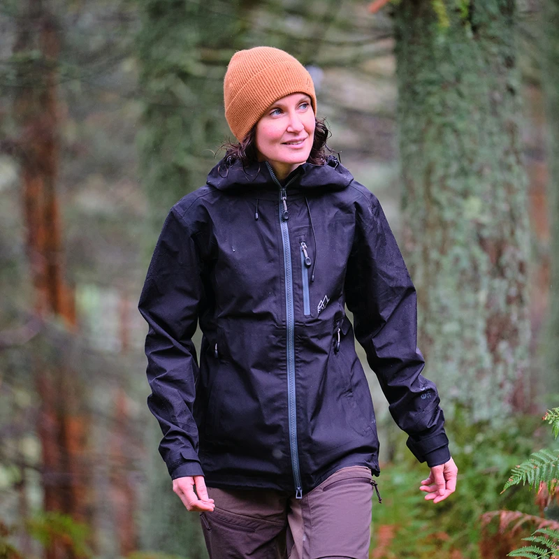 Fjern Womens Forsvar Eco Waterproof Jacket Black Sportpursuit