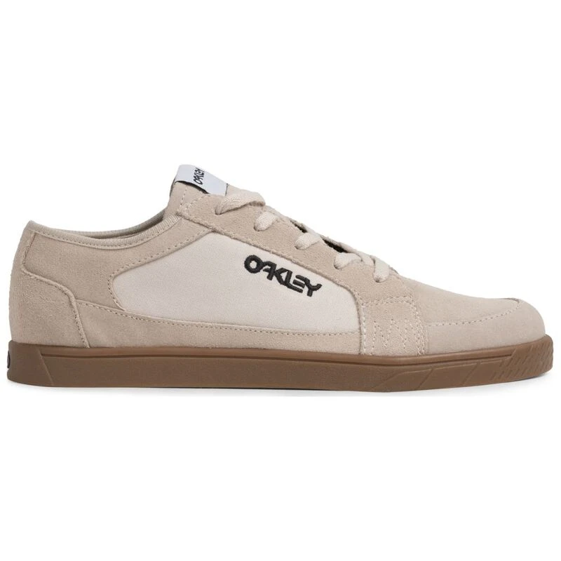 Oakley deals casual shoes