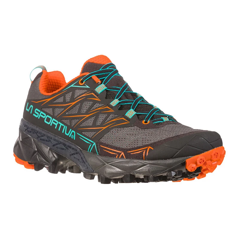 Akyra deals trail running