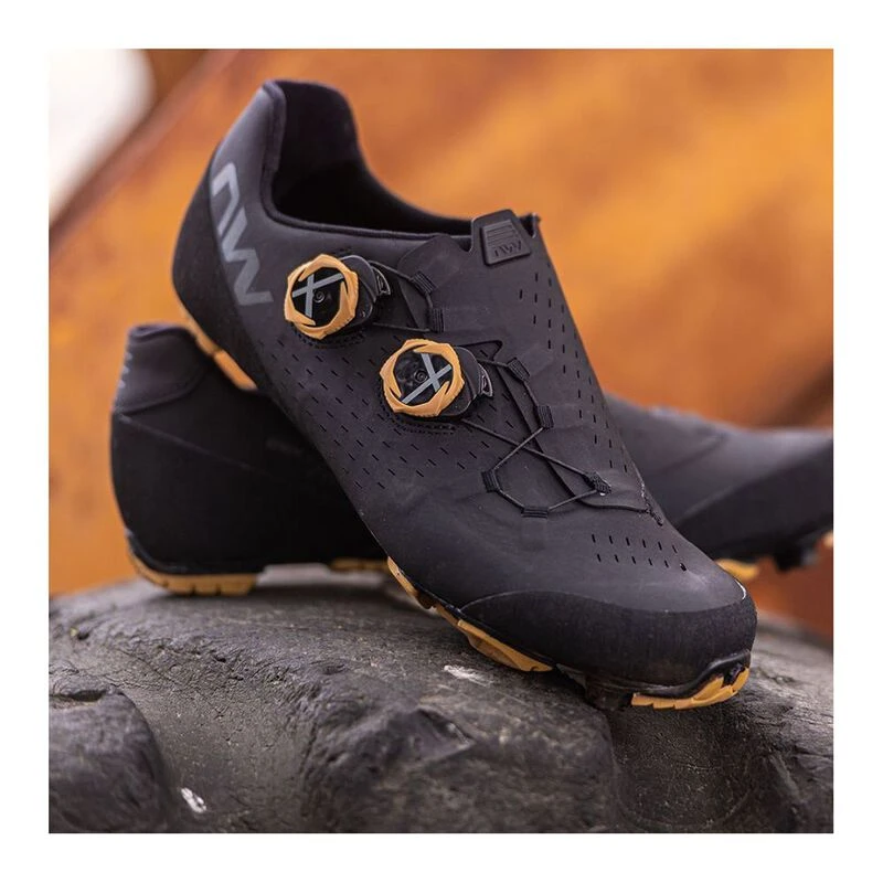 Northwave Mens Extreme XCM 3 Cycling Shoes Black Honey Sportpursui