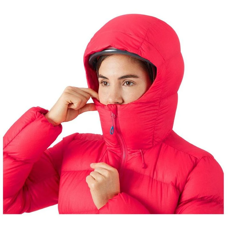 Mammut meron in hooded 2025