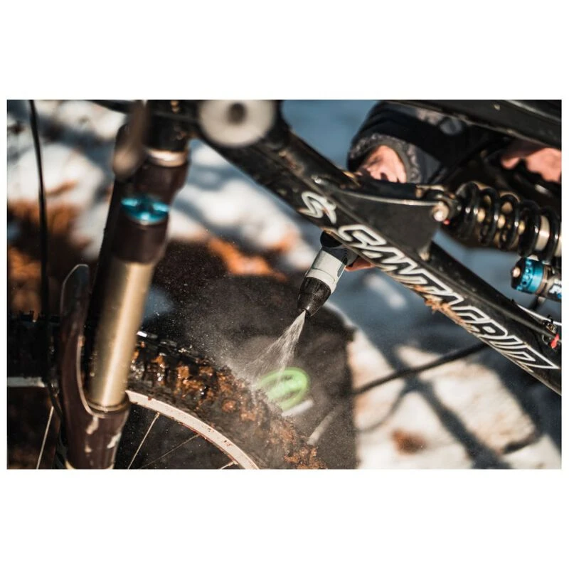 JetWet Jet Wet Portable Power Washer Black Sportpursuit