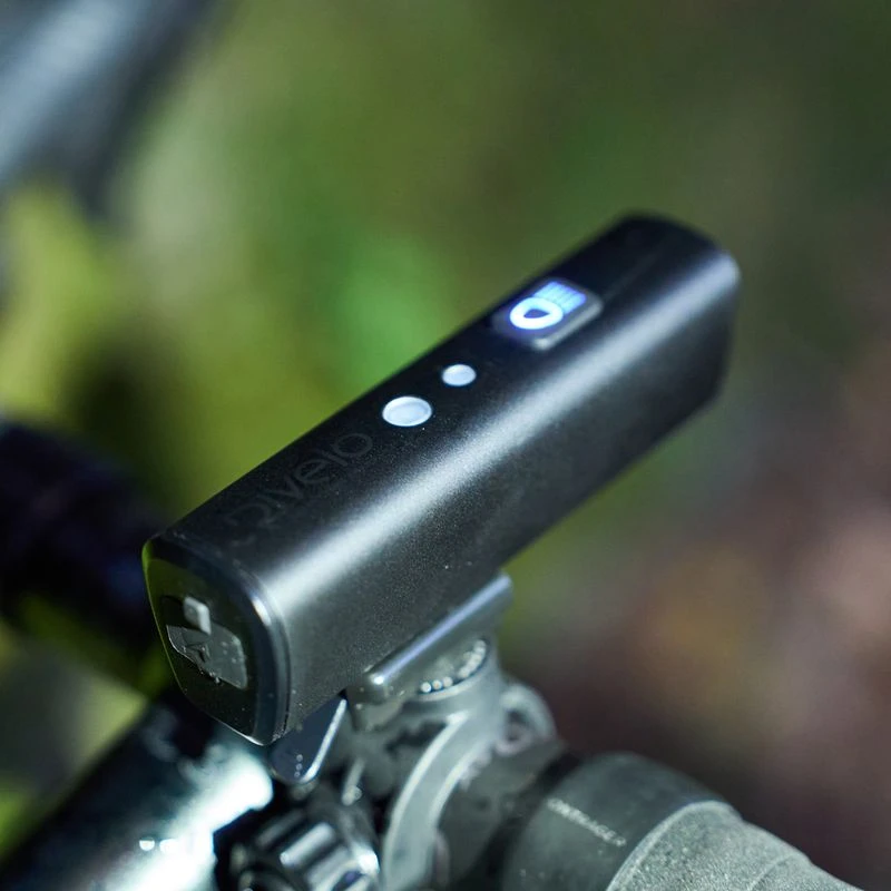 Rivelo Assynt 1000 Smart Front Bike Light Black Sportpursuit