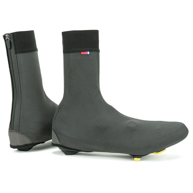 Reflective overshoes store