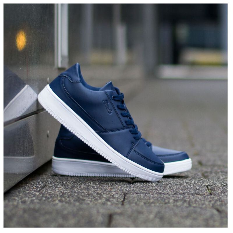 nike snap on shoes