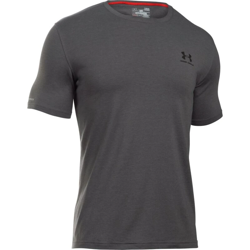 Under armour charged cotton hotsell left chest lockup