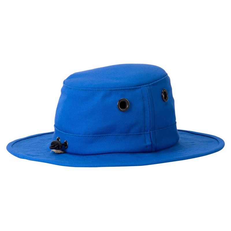 my first tilley hat