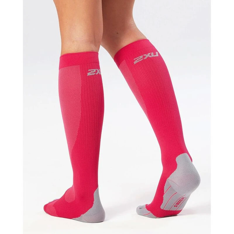 2XU Womens Performance Run Compression Socks (Hot Pink/Grey)
